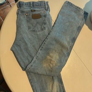 Here are some mens light wash jeans!! 35x34